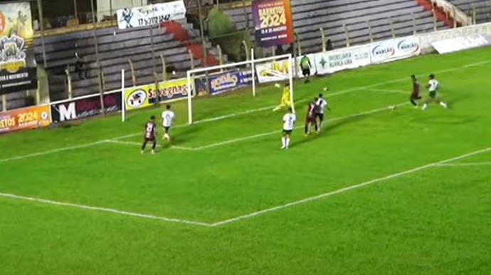 Reprodução/Futebol Paulista - Heitor salva o VOCEM no final e garante empate com Barretos em 1x1