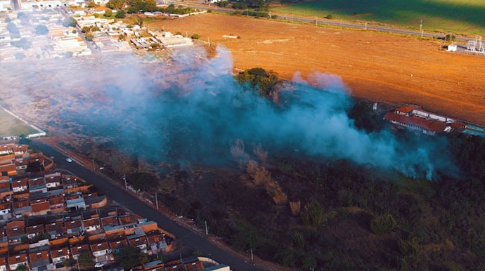 Prefeitura de Assis/Divulgação - Multa para quem coloca fogo para 